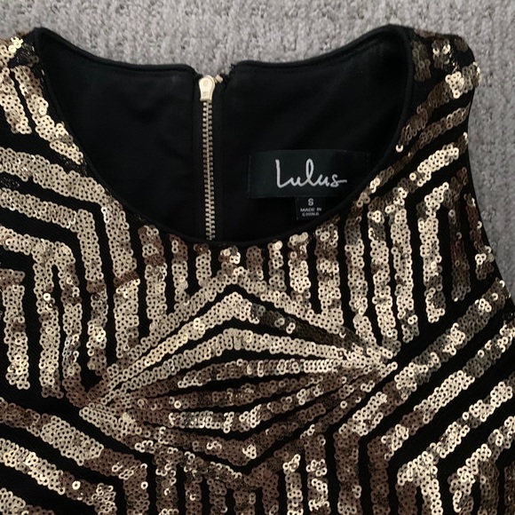 Black and gold sequin bodycon dress - Picture 2 of 5